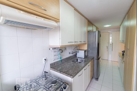 Apartamento à venda com 85m², 2 quartos e 1 vagaCozinha