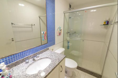 Apartamento à venda com 85m², 2 quartos e 1 vagaBanheiro Social