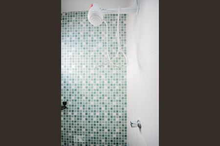 Banheiro de apartamento à venda com 1 quarto, 28m² em Vila Mazzei, São Paulo