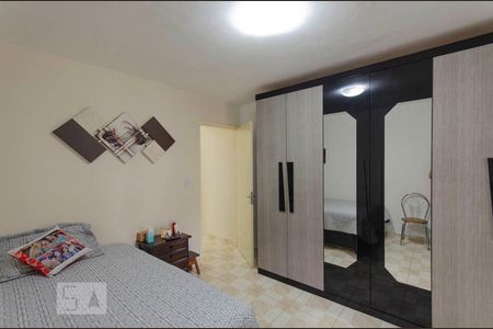 Casa à venda com 520m², 3 quartos e 2 vagas Casa à venda com 520m², 3 quartos e 2 vagasQuarto 2