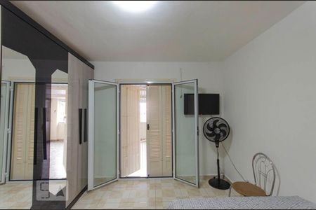 Casa à venda com 520m², 3 quartos e 2 vagas Casa à venda com 520m², 3 quartos e 2 vagasQuarto 2