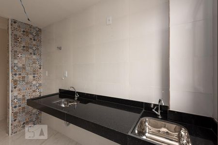 Apartamento à venda com 42m², 2 quartos e 1 vaga Apartamento à venda com 42m², 2 quartos e 1 vagaCozinha e Área de Serviço