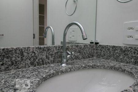 Detalhe Banheiro de apartamento à venda com 1 quarto, 19m² em Brás, São Paulo