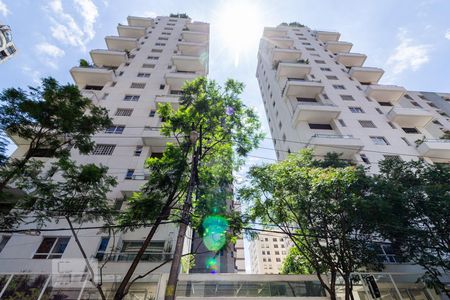 Apartamento para alugar com 129m², 2 quartos e 2 vagas Apartamento para alugar com 129m², 2 quartos e 2 vagasFachada