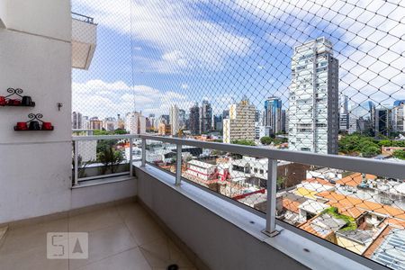 Apartamento para alugar com 129m², 2 quartos e 2 vagas Apartamento para alugar com 129m², 2 quartos e 2 vagasVaranda