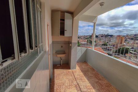 Casa para alugar com 99m², 2 quartos e sem vagaÁrea de Serviço