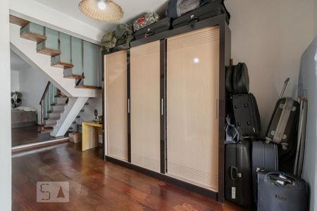 Casa à venda com 120m², 2 quartos e 1 vagaSótão