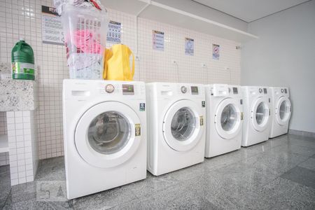 Studio à venda com 35m², 1 quarto e sem vaga Studio à venda com 35m², 1 quarto e sem vagaLavanderia