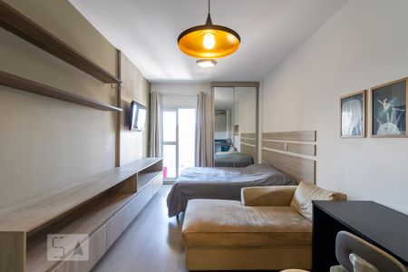 Sala de kitnet/studio à venda com 1 quarto, 35m² em Centro, Curitiba