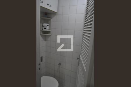 Apartamento à venda com 107m², 3 quartos e 1 vagaBanheiro de Serviços