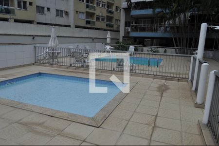 Apartamento à venda com 107m², 3 quartos e 1 vagaÁrea comum - Piscina