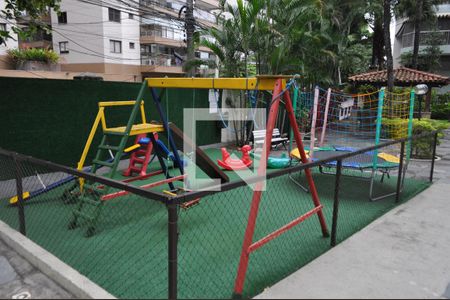 Apartamento à venda com 107m², 3 quartos e 1 vagaBriquedos