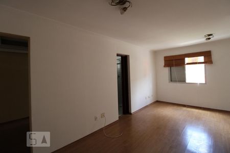 Quarto de kitnet/studio para alugar com 1 quarto, 39m² em Centro, Campinas