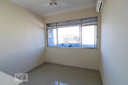 Apartamento à venda com 98m², 2 quartos e 1 vagaQuarto 2