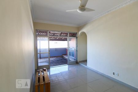 Apartamento à venda com 98m², 2 quartos e 1 vagaSala
