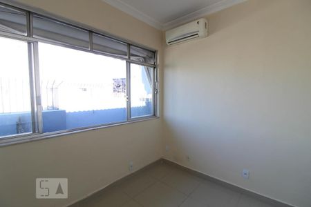 Apartamento à venda com 98m², 2 quartos e 1 vagaQuarto 2