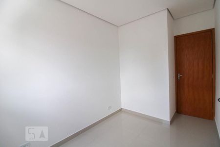 Quarto 2 de apartamento para alugar com 2 quartos, 38m² em Vila Mazzei, São Paulo