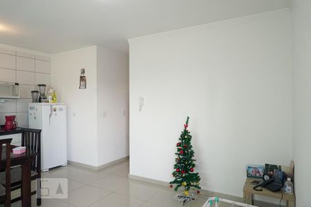 Sala/Cozinha de apartamento para alugar com 2 quartos, 43m² em Cidade Líder, São Paulo