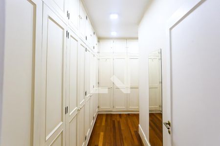 Casa à venda com 600m², 4 quartos e 5 vagassuíte 4