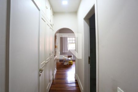 Casa à venda com 600m², 4 quartos e 5 vagassuíte 2