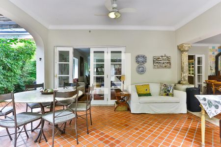 Casa à venda com 600m², 4 quartos e 5 vagasÁrea gourmet