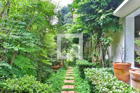 Casa à venda com 600m², 4 quartos e 5 vagasJardim