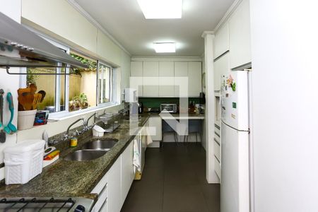 Casa à venda com 600m², 4 quartos e 5 vagasCozinha