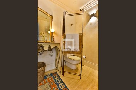 Casa à venda com 600m², 4 quartos e 5 vagasLavabo