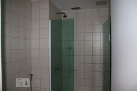 Banheiro de apartamento para alugar com 2 quartos, 58m² em Pechincha, Rio de Janeiro