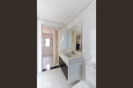 Casa para alugar com 300m², 3 quartos e 2 vagasBanheiro da Suíte 1 e 2