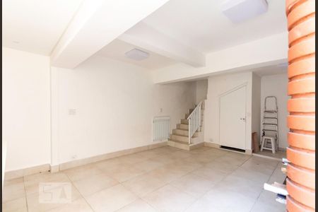 Casa para alugar com 300m², 3 quartos e 2 vagasChurrasqueira