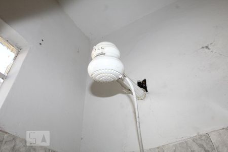 Banheiro de apartamento para alugar com 1 quarto, 30m² em Todos Os Santos, Rio de Janeiro