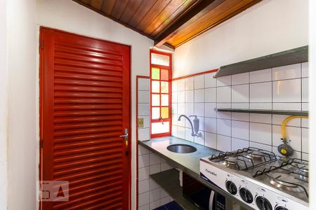 Cozinha de kitnet/studio para alugar com 1 quarto, 30m² em Cidade Universitária, Campinas
