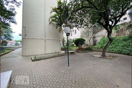 Apartamento para alugar com 95m², 2 quartos e sem vagaArea Comum