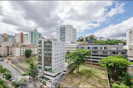 Apartamento para alugar com 60m², 2 quartos e 1 vagaSuíte