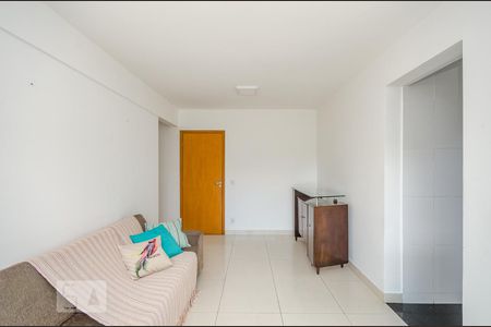 Sala de apartamento para alugar com 2 quartos, 60m² em Buritis, Belo Horizonte