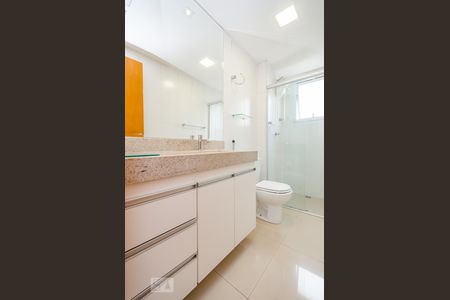 Apartamento para alugar com 60m², 2 quartos e 1 vagaBanheiro da Suíte