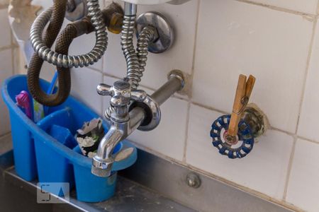 Apartamento à venda com 82m², 3 quartos e 1 vagaÁrea de serviço - Torneira