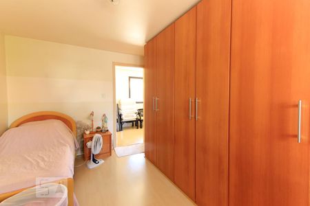 Quarto 2 de casa de condomínio para alugar com 2 quartos, 122m² em Cavalhada, Porto Alegre