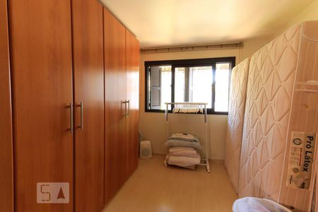 Quarto 2 de casa de condomínio para alugar com 2 quartos, 122m² em Cavalhada, Porto Alegre