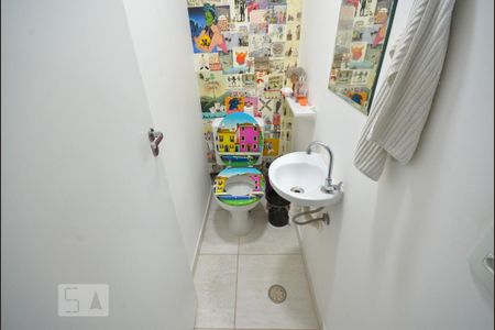 Lavabo de apartamento para alugar com 1 quarto, 35m² em Vila Monumento, São Paulo
