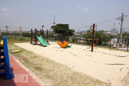 Apartamento para alugar com 50m², 2 quartos e 1 vaga Apartamento para alugar com 50m², 2 quartos e 1 vagaÁrea Comum - Playground