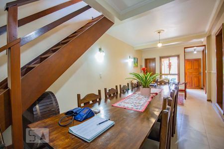 Casa à venda com 250m², 5 quartos e 6 vagasSalão de Festa 