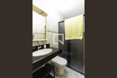 Casa à venda com 220m², 3 quartos e 3 vagas Casa à venda com 220m², 3 quartos e 3 vagasBanheiro da Suíte 1