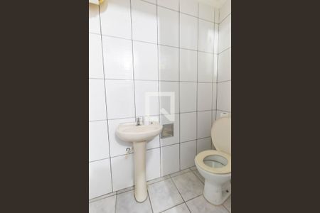 Casa à venda com 220m², 3 quartos e 3 vagas Casa à venda com 220m², 3 quartos e 3 vagasBanheiro de serviço