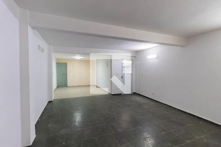 Casa à venda com 220m², 3 quartos e 3 vagas Casa à venda com 220m², 3 quartos e 3 vagasGaragem