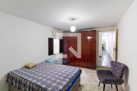 Casa à venda com 220m², 3 quartos e 3 vagas Casa à venda com 220m², 3 quartos e 3 vagasSuíte 1