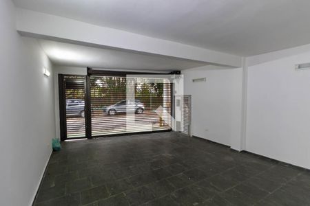 Casa à venda com 220m², 3 quartos e 3 vagas Casa à venda com 220m², 3 quartos e 3 vagasGaragem