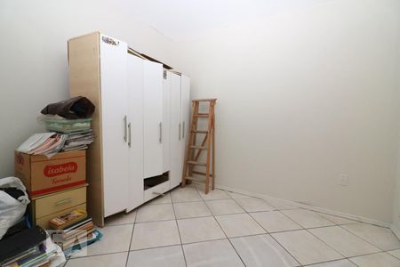 Casa à venda com 180m², 4 quartos e 4 vagas Casa à venda com 180m², 4 quartos e 4 vagasQuarto 2