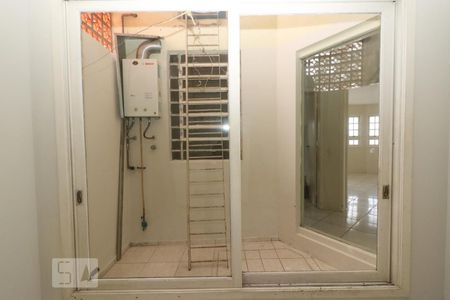 Casa à venda com 180m², 4 quartos e 4 vagas Casa à venda com 180m², 4 quartos e 4 vagasVista do quarto 2